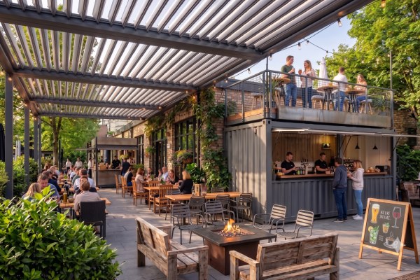 Außengastronomie Ideen: Außenbereich eines Restaurants mit einer Container-Bar